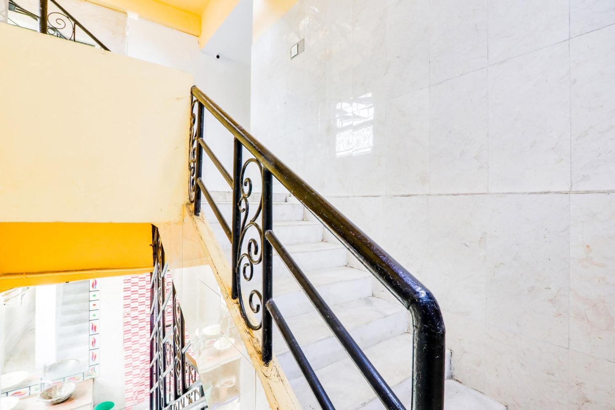 Hotel O City Inn Luxury Rooms Varangal Kültér fotó